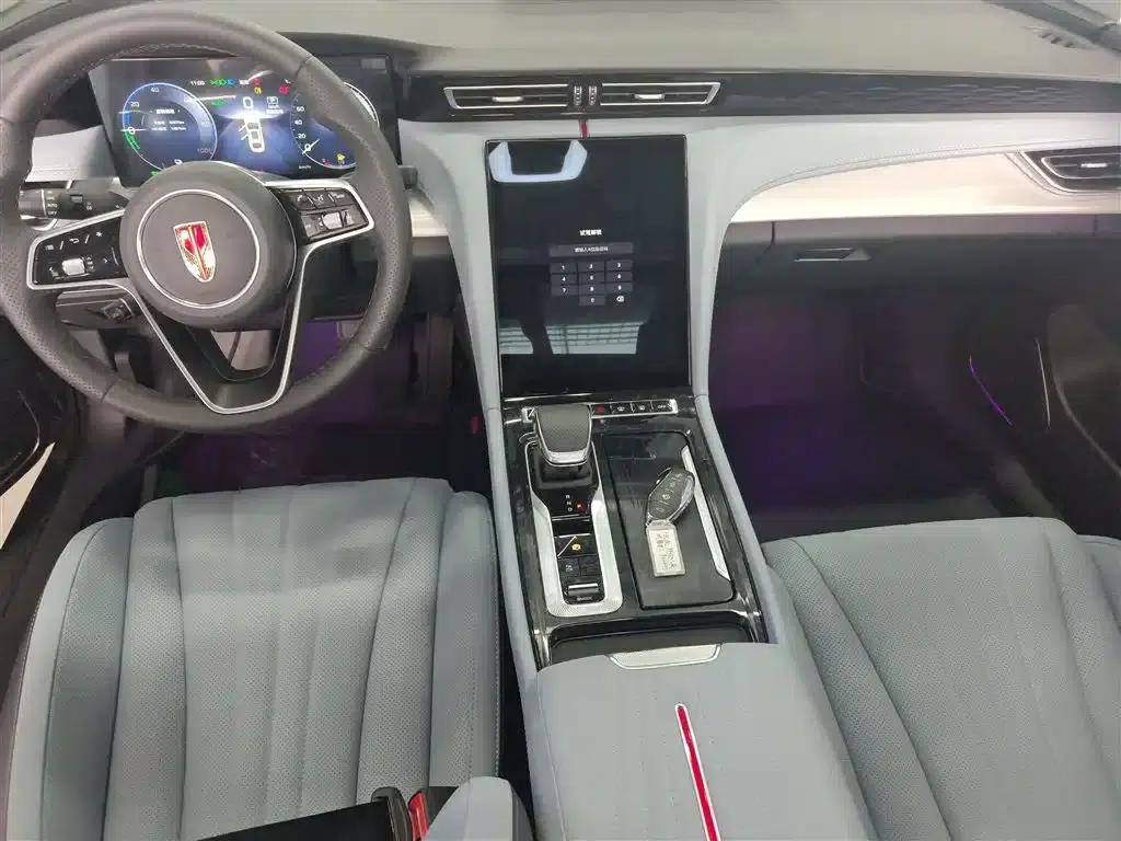 Hongqi H5 PHEV 2025 Model 170 Super Hybrid — миниатюра 10