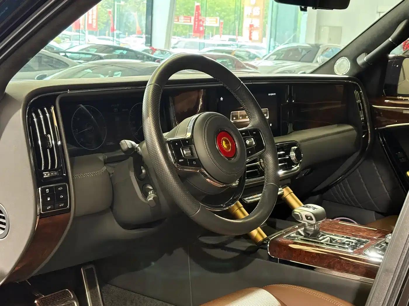 Hongqi Golden Sunflower National Glory 2022 4.0T Elegant Flagship Edition 6-seater — миниатюра 6