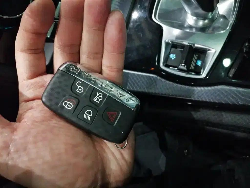 2021 Jaguar F-TYPE P380 AWD R-Dynamic Coupe — миниатюра 11