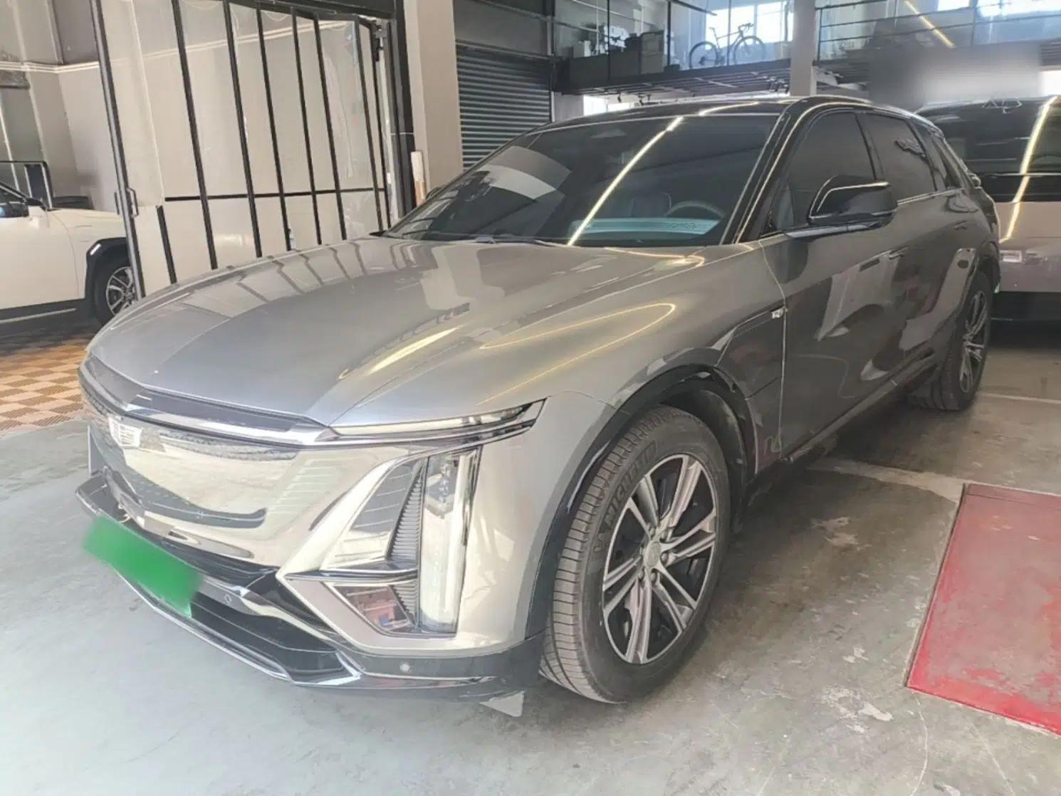 Cadillac LYRIQ 2022 Four-Wheel-Drive High-Performance Deluxe Edition — миниатюра 1