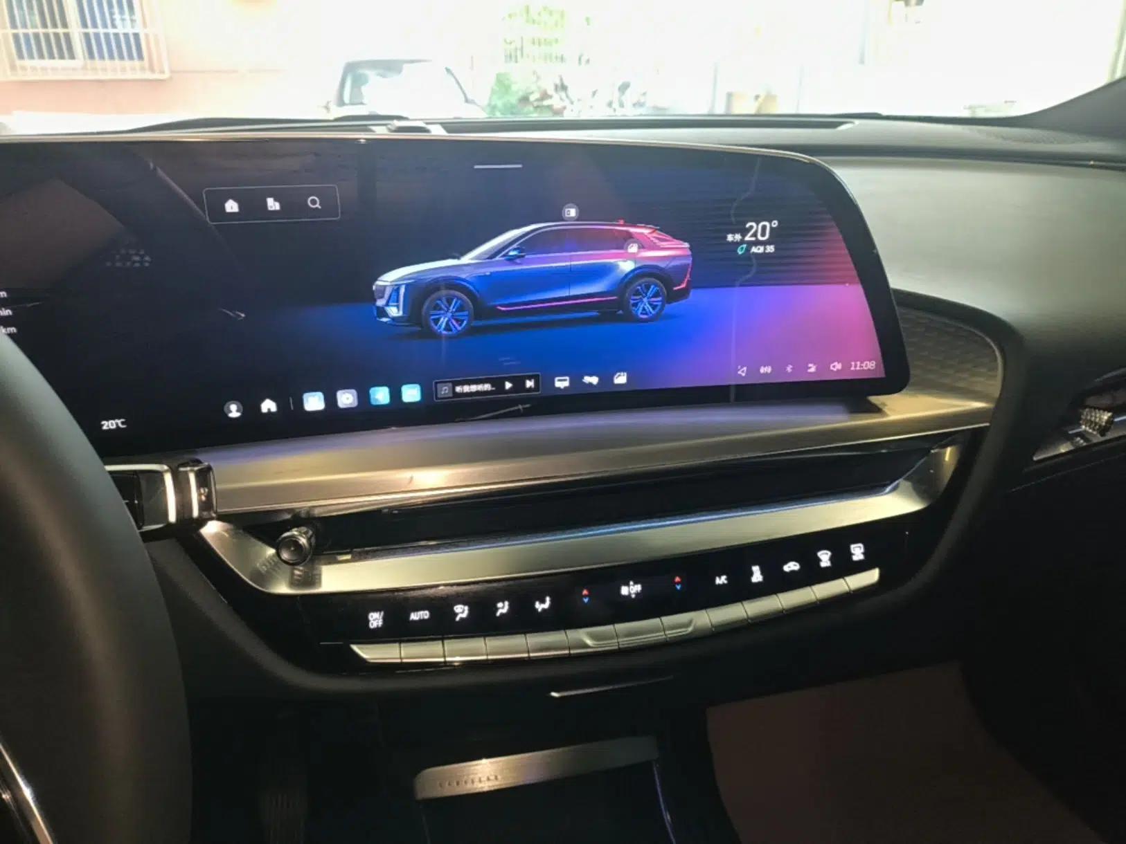 Cadillac LYRIQ 2022 Four-Wheel-Drive High-Performance Deluxe Edition — миниатюра 16