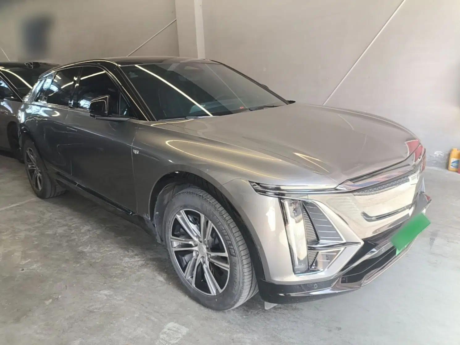 Cadillac LYRIQ 2022 Four-Wheel-Drive High-Performance Deluxe Edition — миниатюра 3