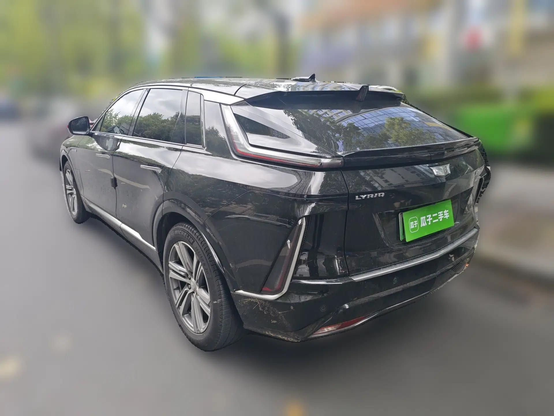 Cadillac LYRIQ 2024 Rear-Drive Standard Range Luxury Edition — миниатюра 4