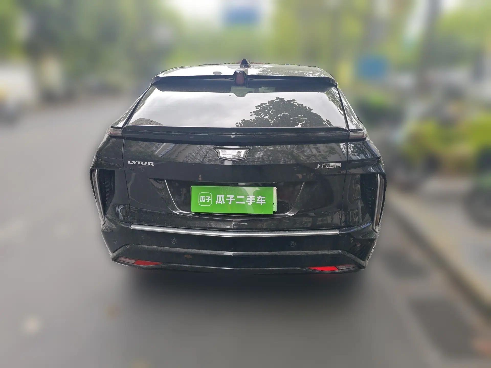 Cadillac LYRIQ 2024 Rear-Drive Standard Range Luxury Edition — миниатюра 5