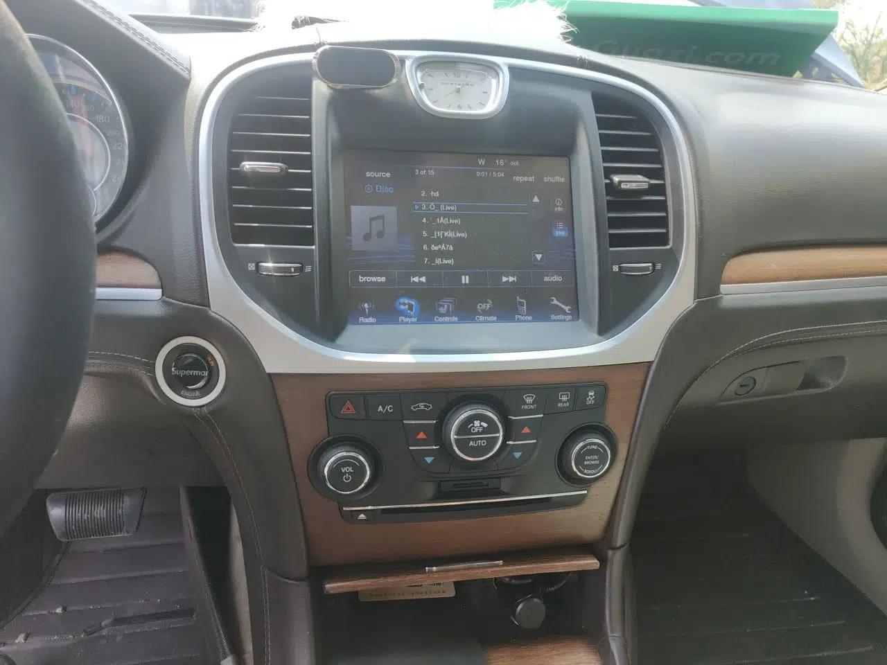 Chrysler 300C 2012 3.6L Luxury Edition — миниатюра 14