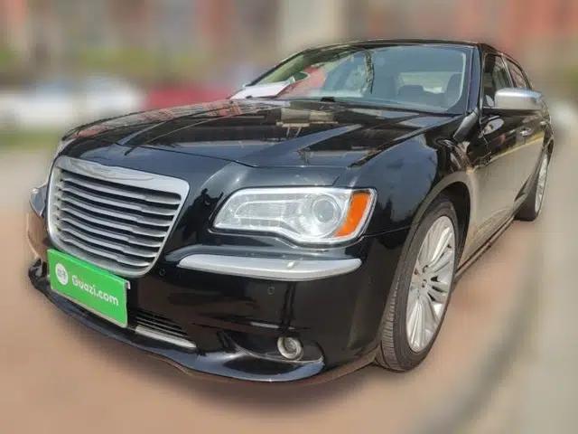 Chrysler 300C 2012 3.6L Luxury Edition