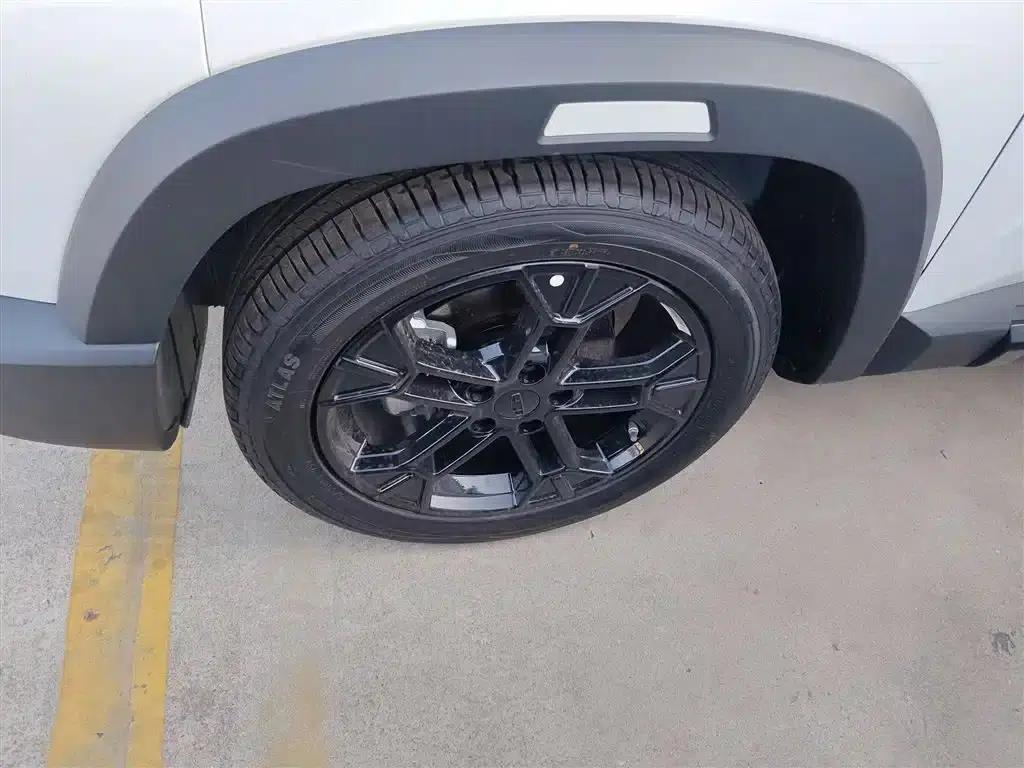 Geely Cowboy 2025 1.5TD Trendy Edition — миниатюра 23