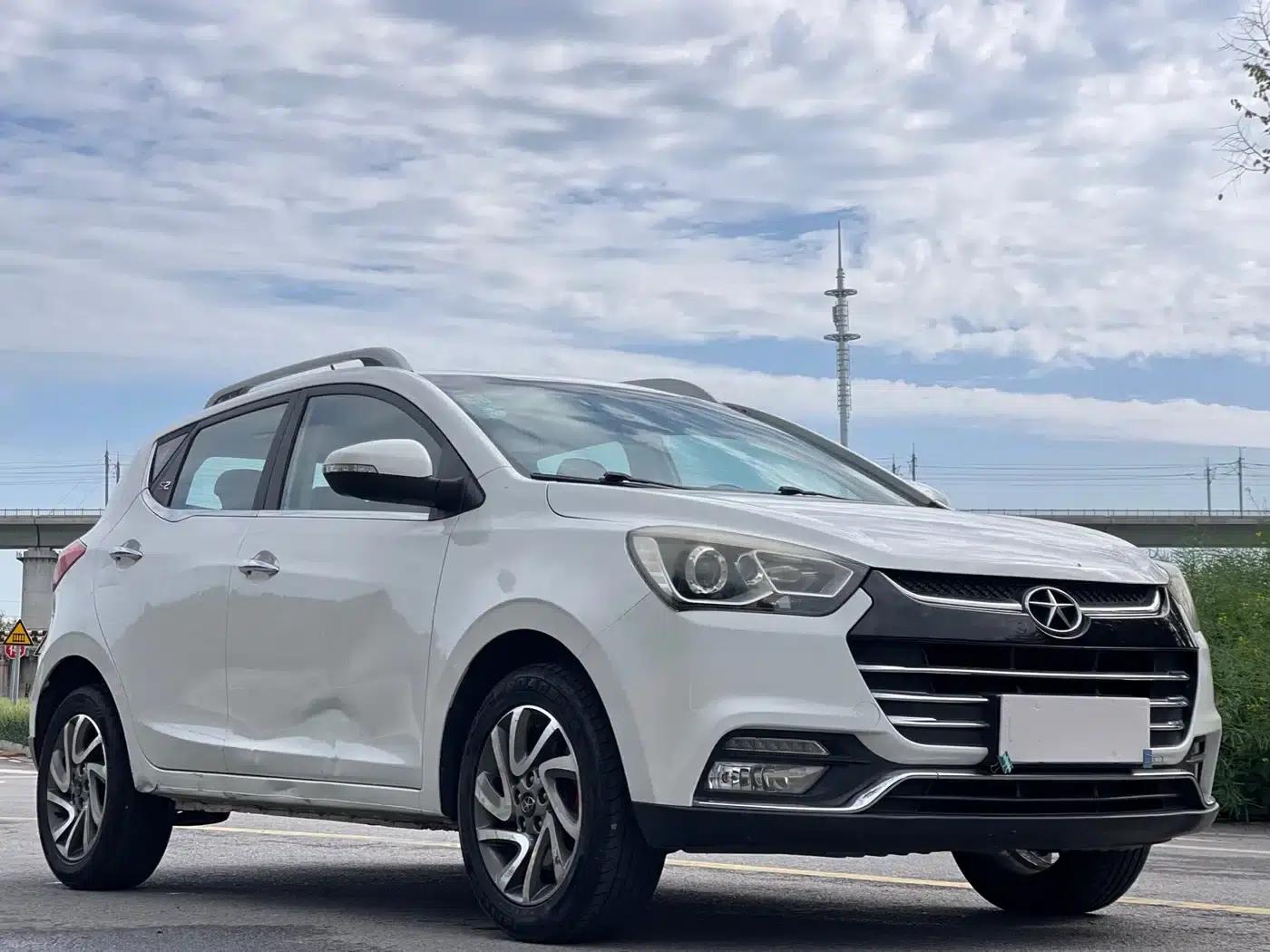 Refine S2 2015 1.5L Manual Deluxe Smart Edition — миниатюра 3
