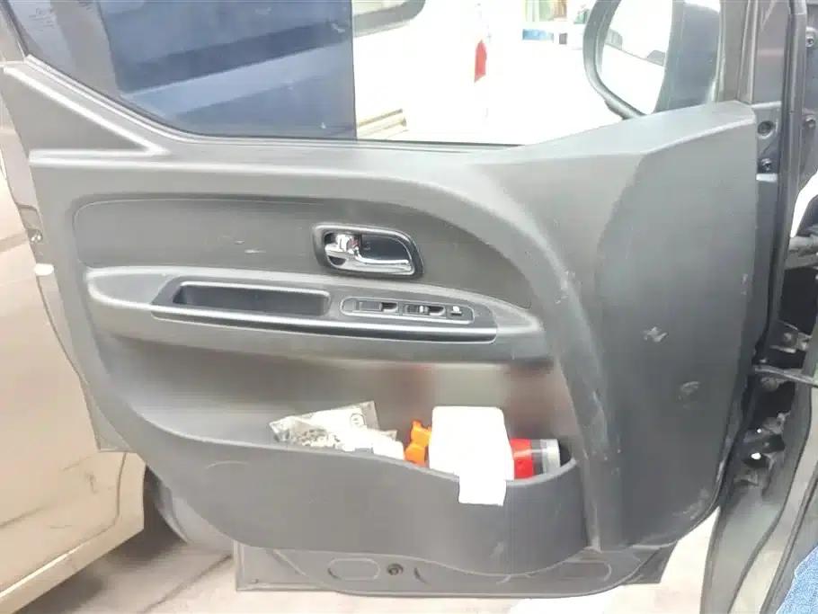 Jin Haishi Classic 2021 Model 1.5L Bus Engineering Lion 6-Seater — миниатюра 7