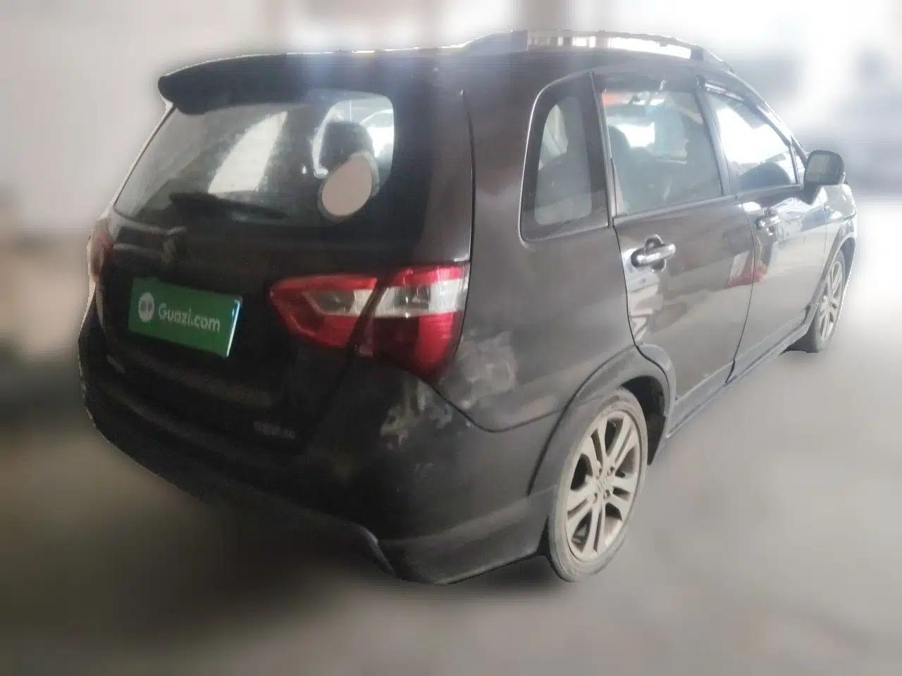 Suzuki Liana A6 2015 Hatchback 1.4L Manual Enjoyment Model — миниатюра 6