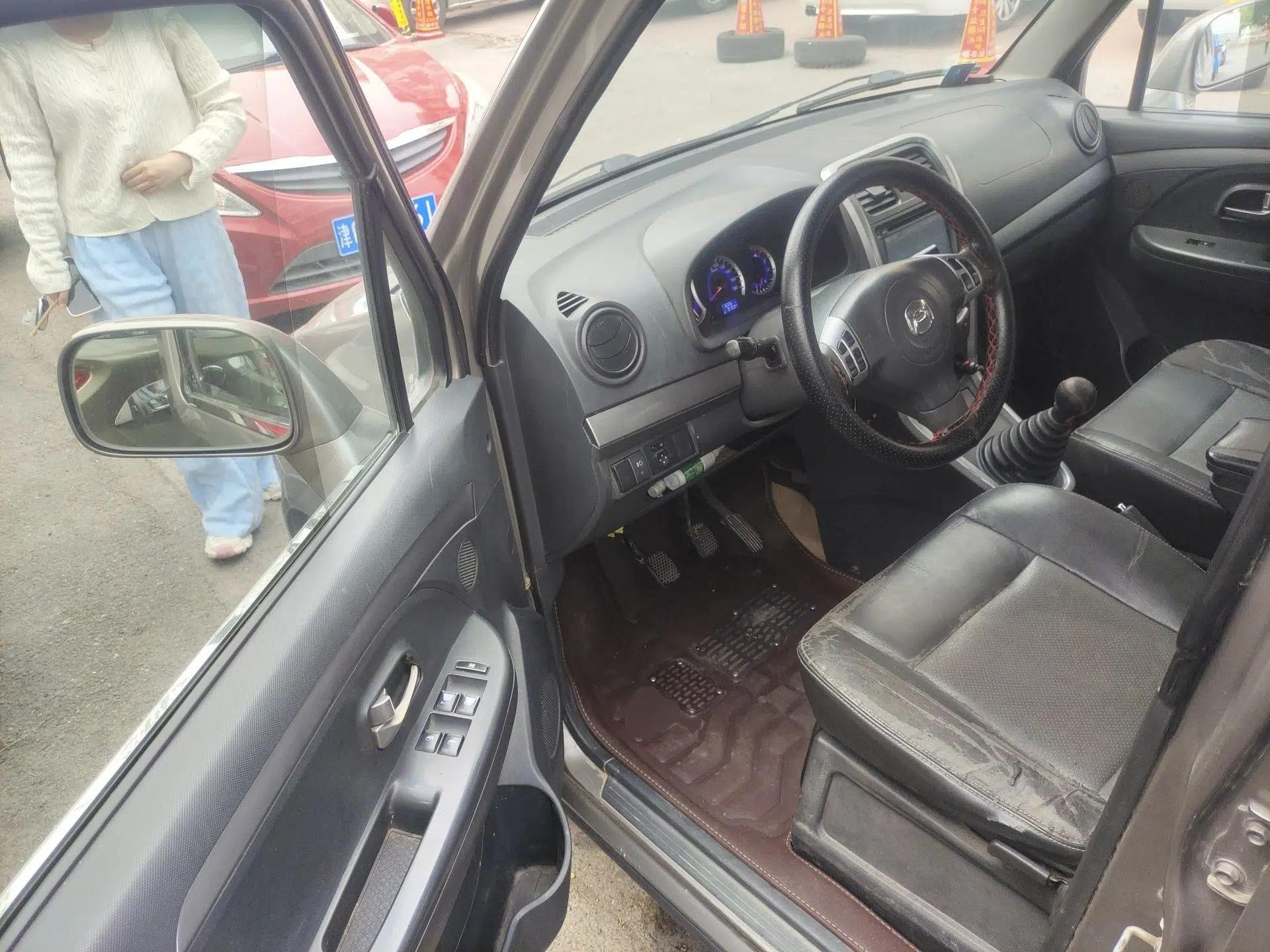 Suzuki Wagon R X5 2013 Cruise Edition 1.4L VVT Luxury Model China IV Standard — миниатюра 17