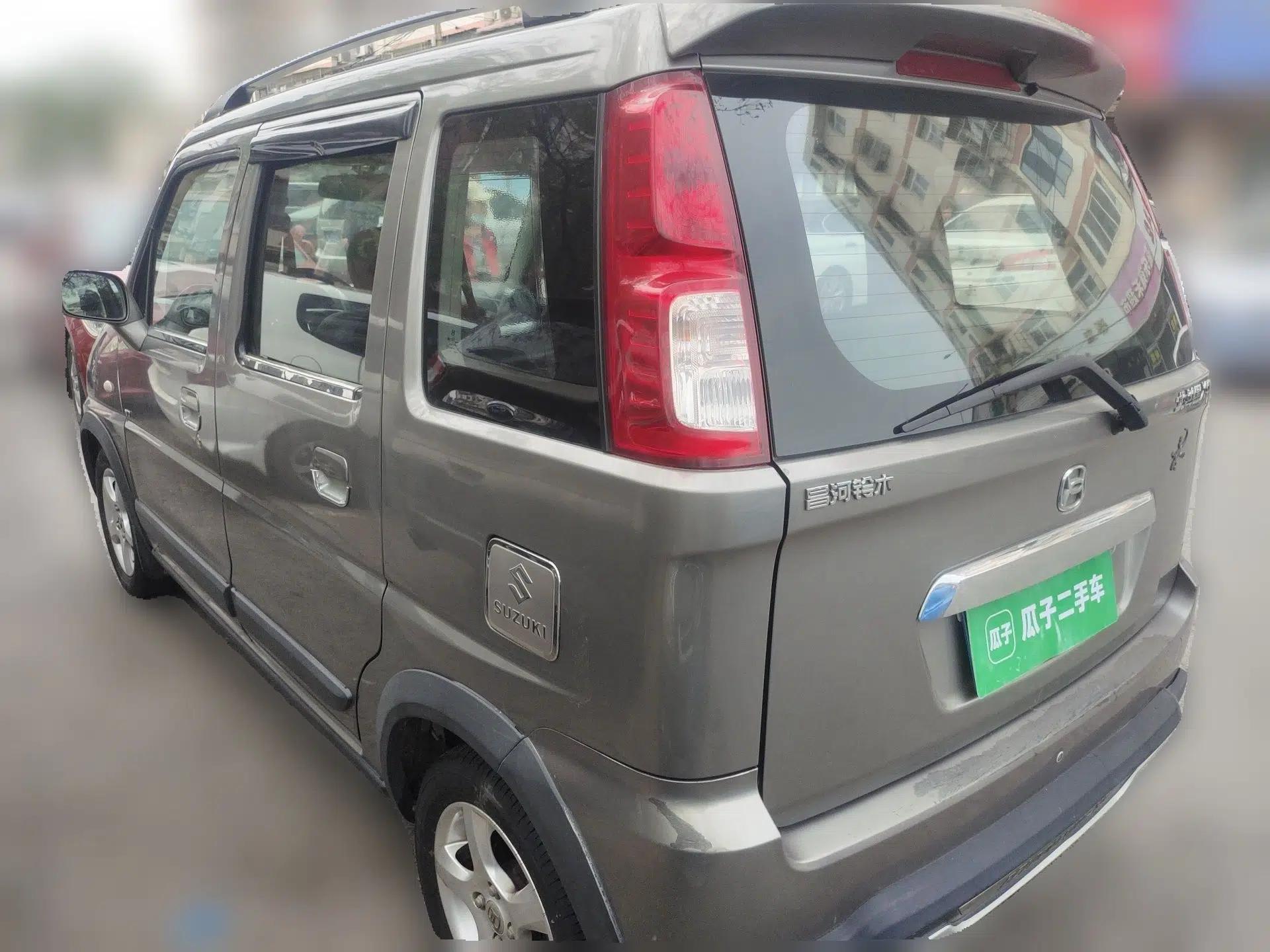 Suzuki Wagon R X5 2013 Cruise Edition 1.4L VVT Luxury Model China IV Standard — миниатюра 4