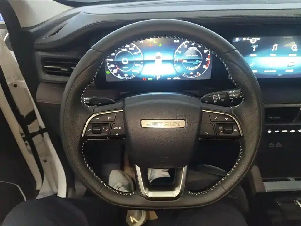 Jetour X90 PLUS 2024 1.6TD DCT Villa 5-seater — миниатюра 7