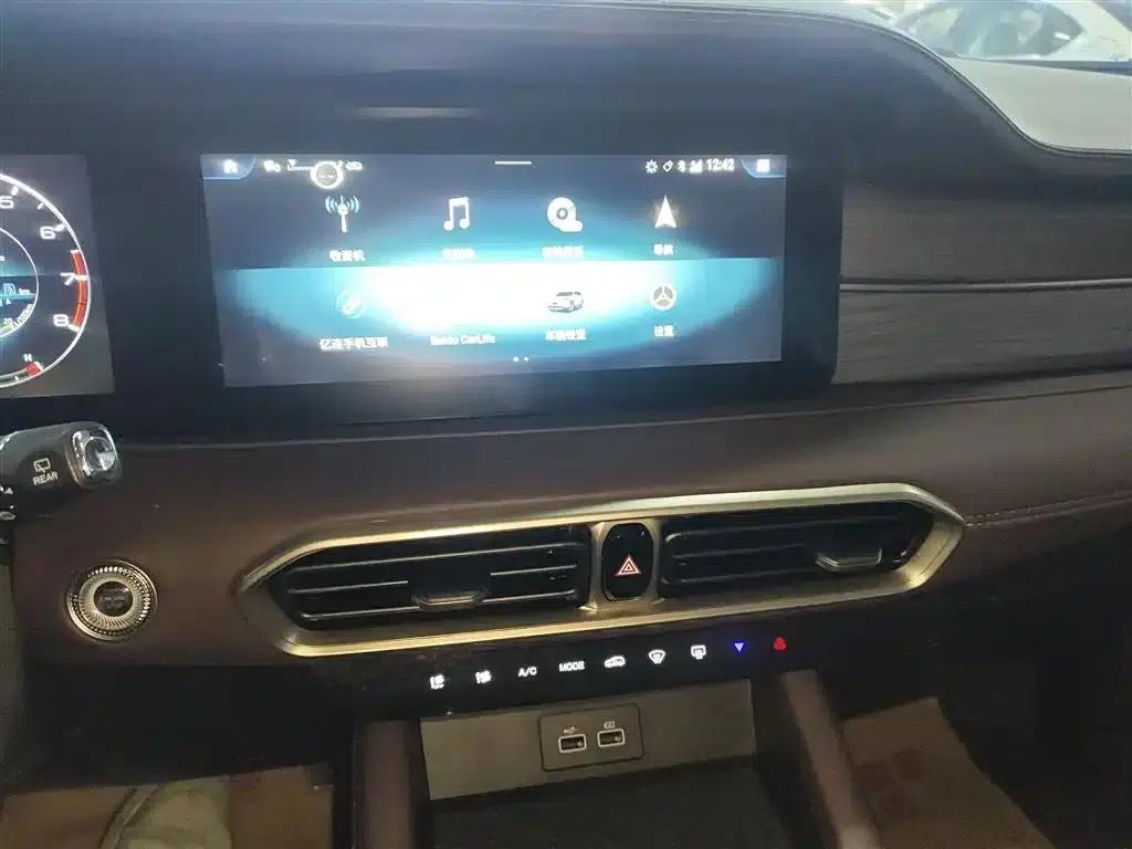 Jetour X90 PLUS 2024 1.6TD DCT Villa 5-seater — миниатюра 9