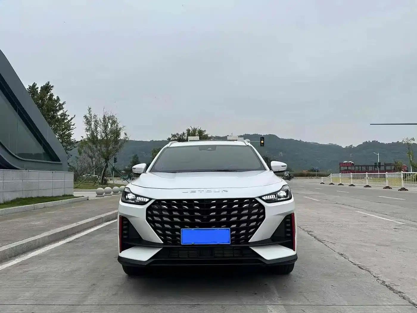 Jetour X70 PRO 2023 1.6T DCT Enjoy PRO 7-seater — миниатюра 2