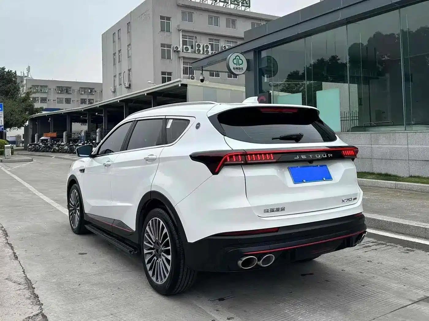 Jetour X70 PRO 2023 1.6T DCT Enjoy PRO 7-seater — миниатюра 7