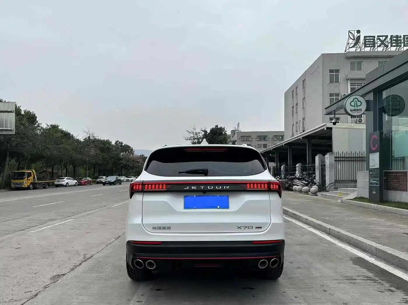 Jetour X70 PRO 2023 1.6T DCT Enjoy PRO 7-seater — миниатюра 8