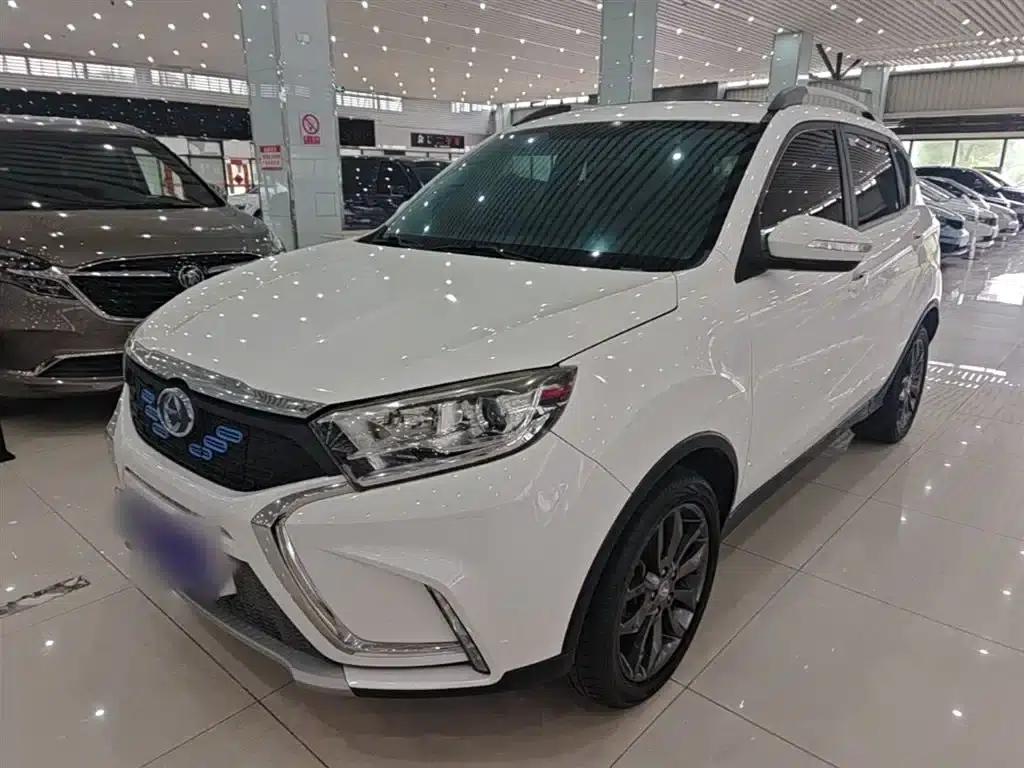 Yizhi EX5 2018 Yue Dong Edition — миниатюра 2