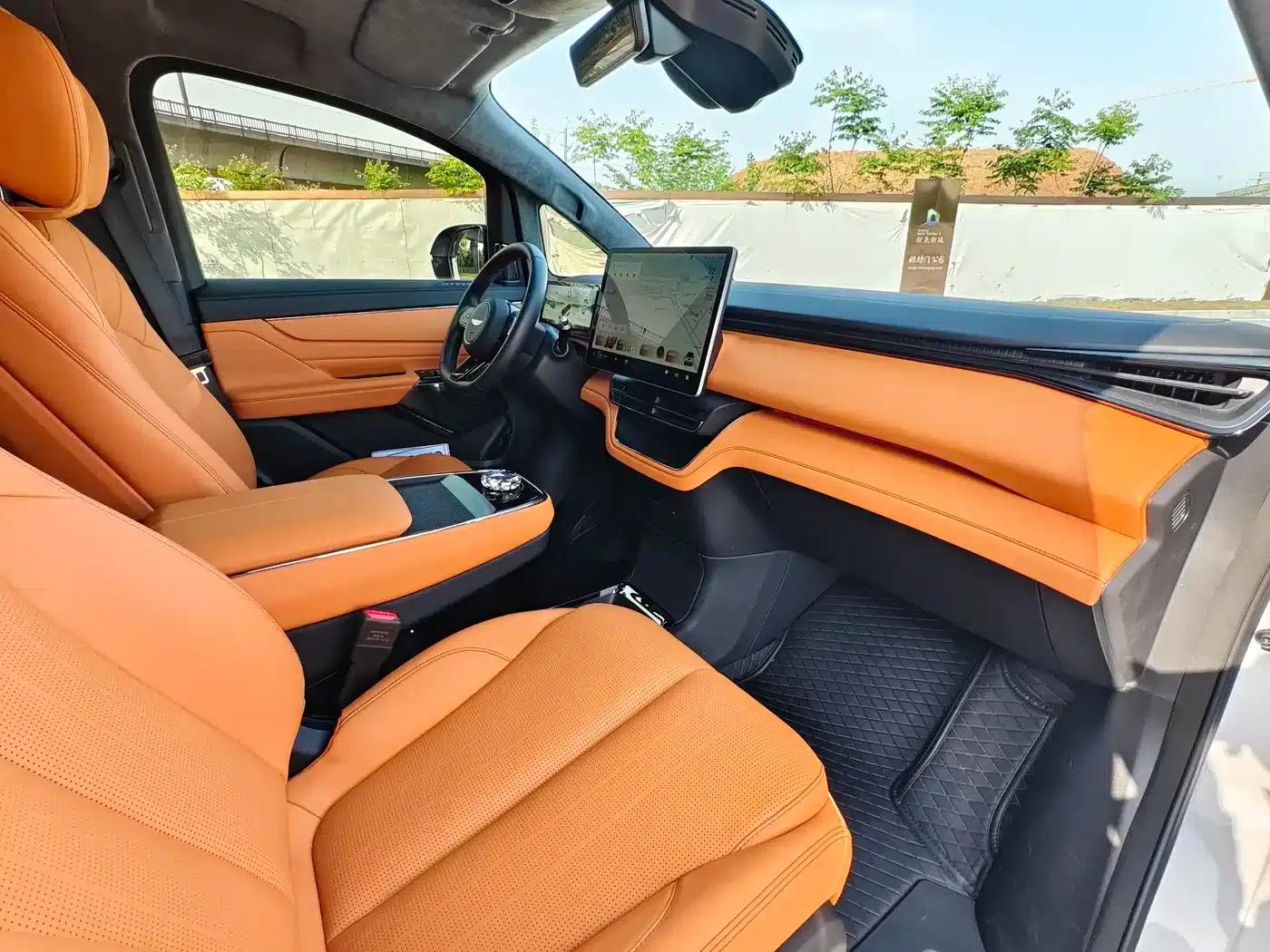 Wingzhen L380 2024 Model, 140-degree, 6-seater, 4WD Ultra — миниатюра 16