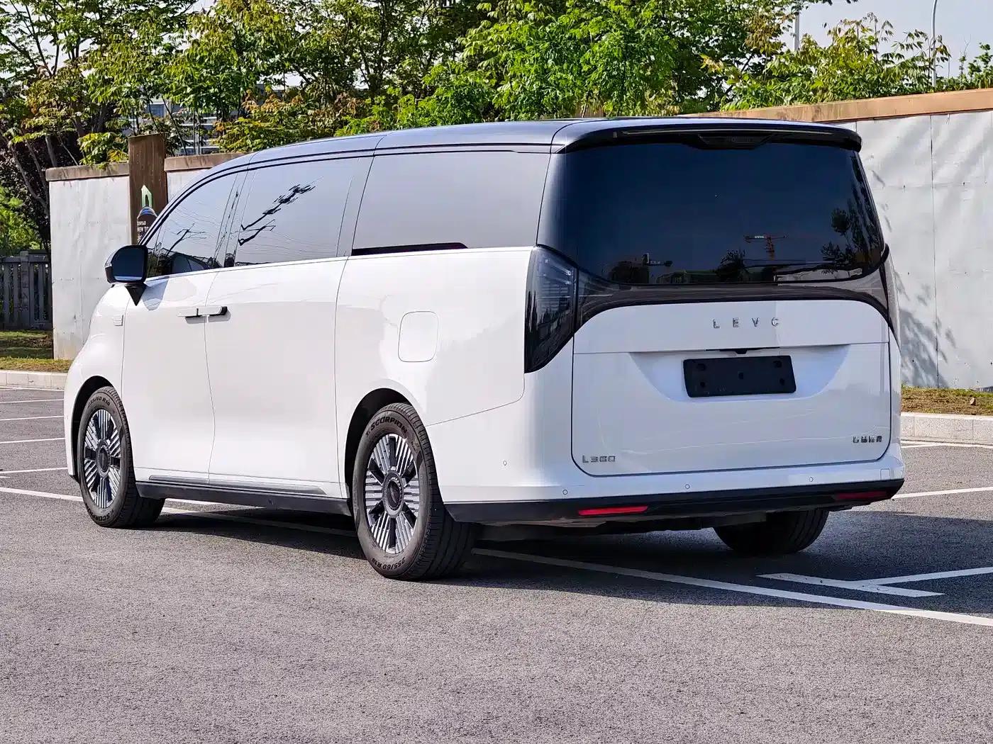 Wingzhen L380 2024 Model, 140-degree, 6-seater, 4WD Ultra — миниатюра 6