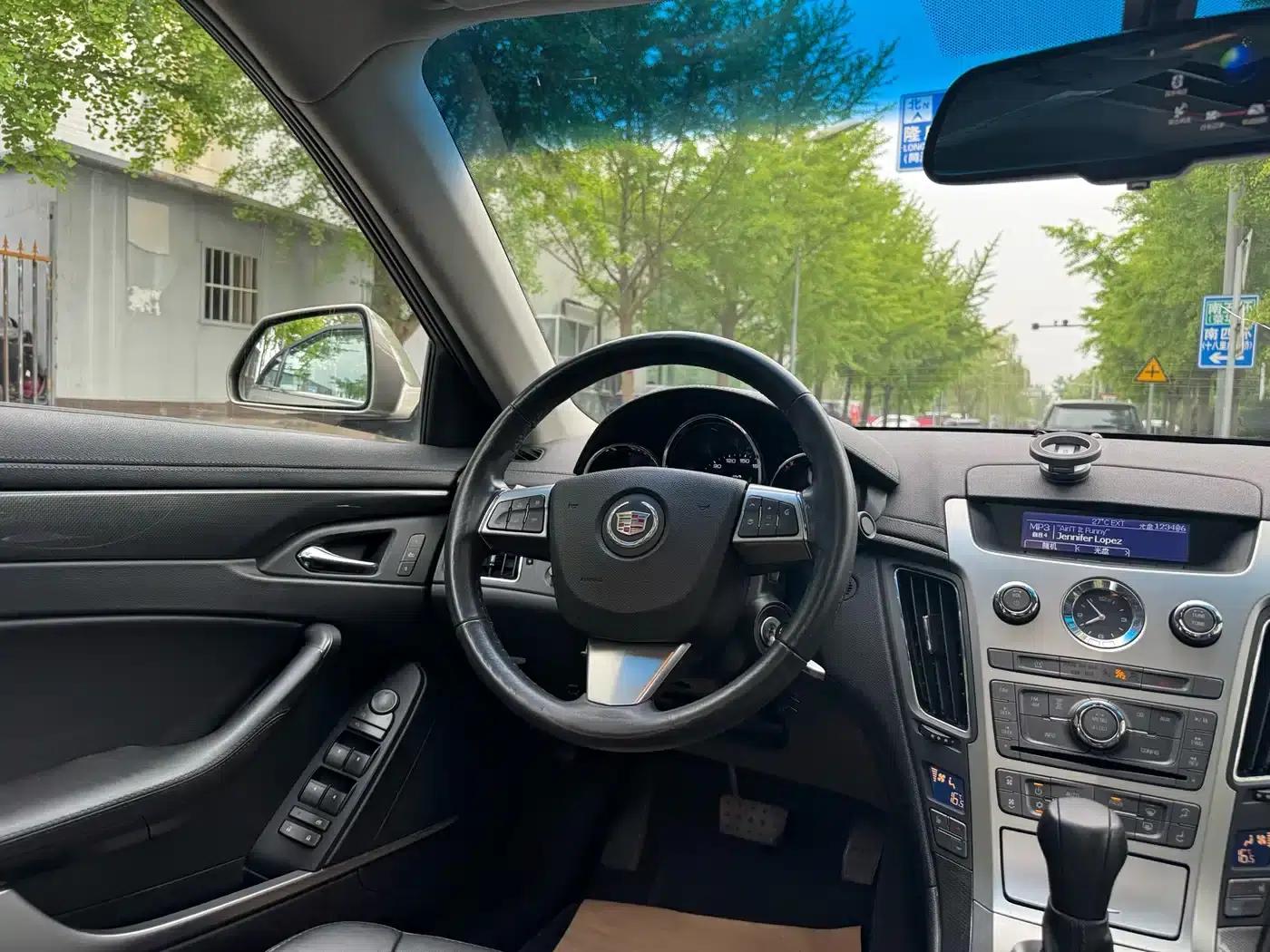 Imported Cadillac CTS 2010 3.0 Luxury Sport Edition — миниатюра 11
