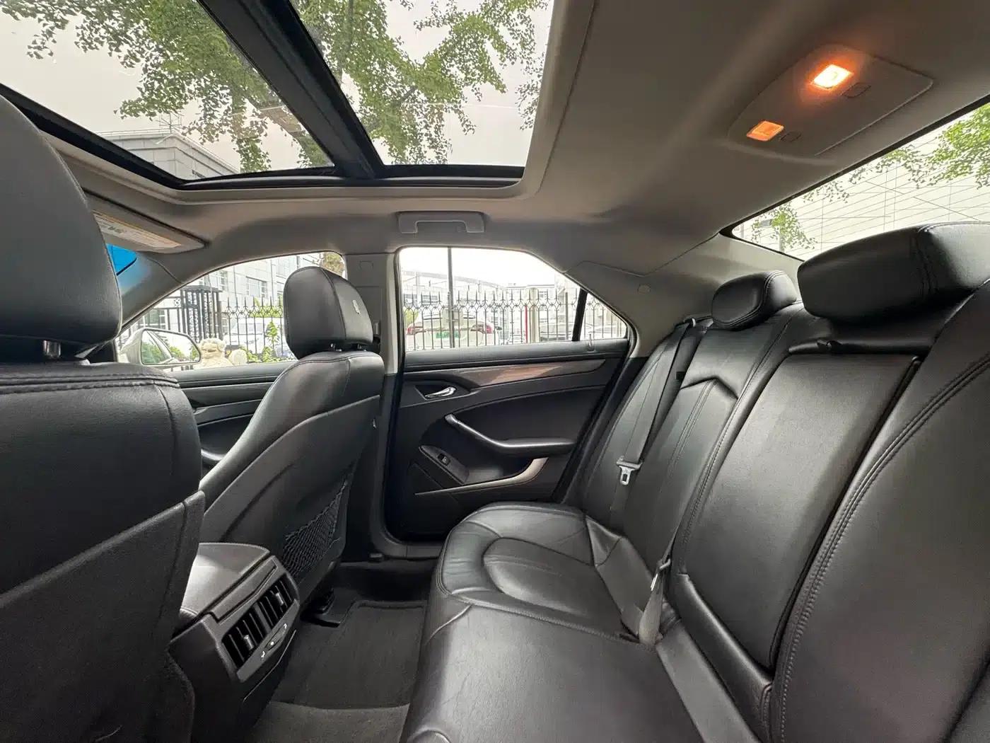 Imported Cadillac CTS 2010 3.0 Luxury Sport Edition — миниатюра 13