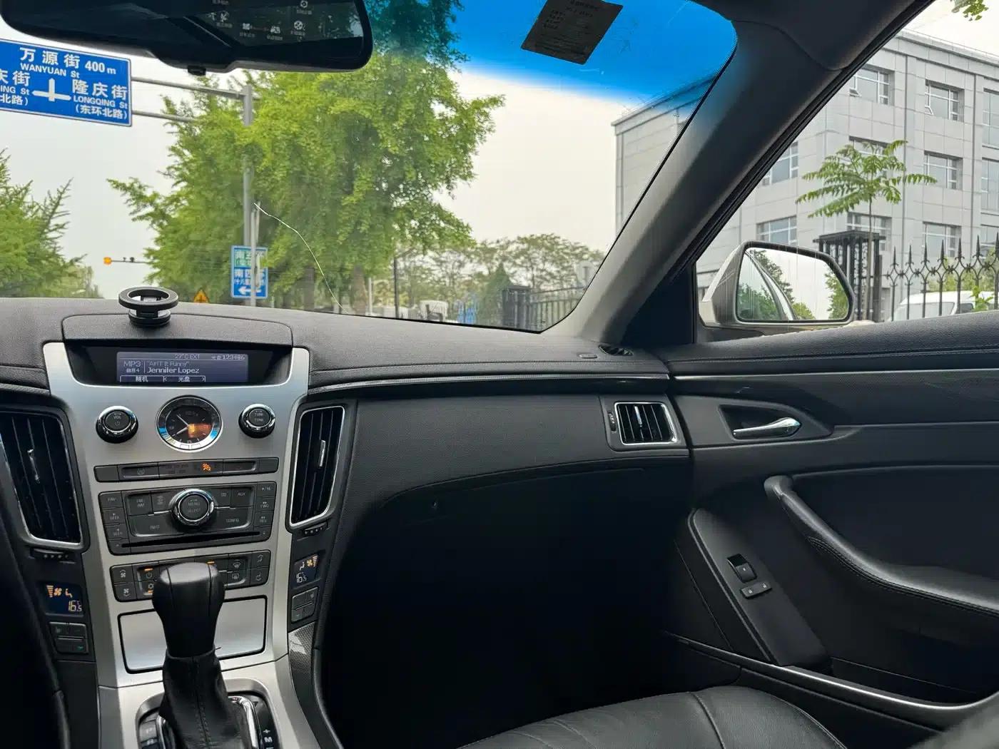 Imported Cadillac CTS 2010 3.0 Luxury Sport Edition — миниатюра 16