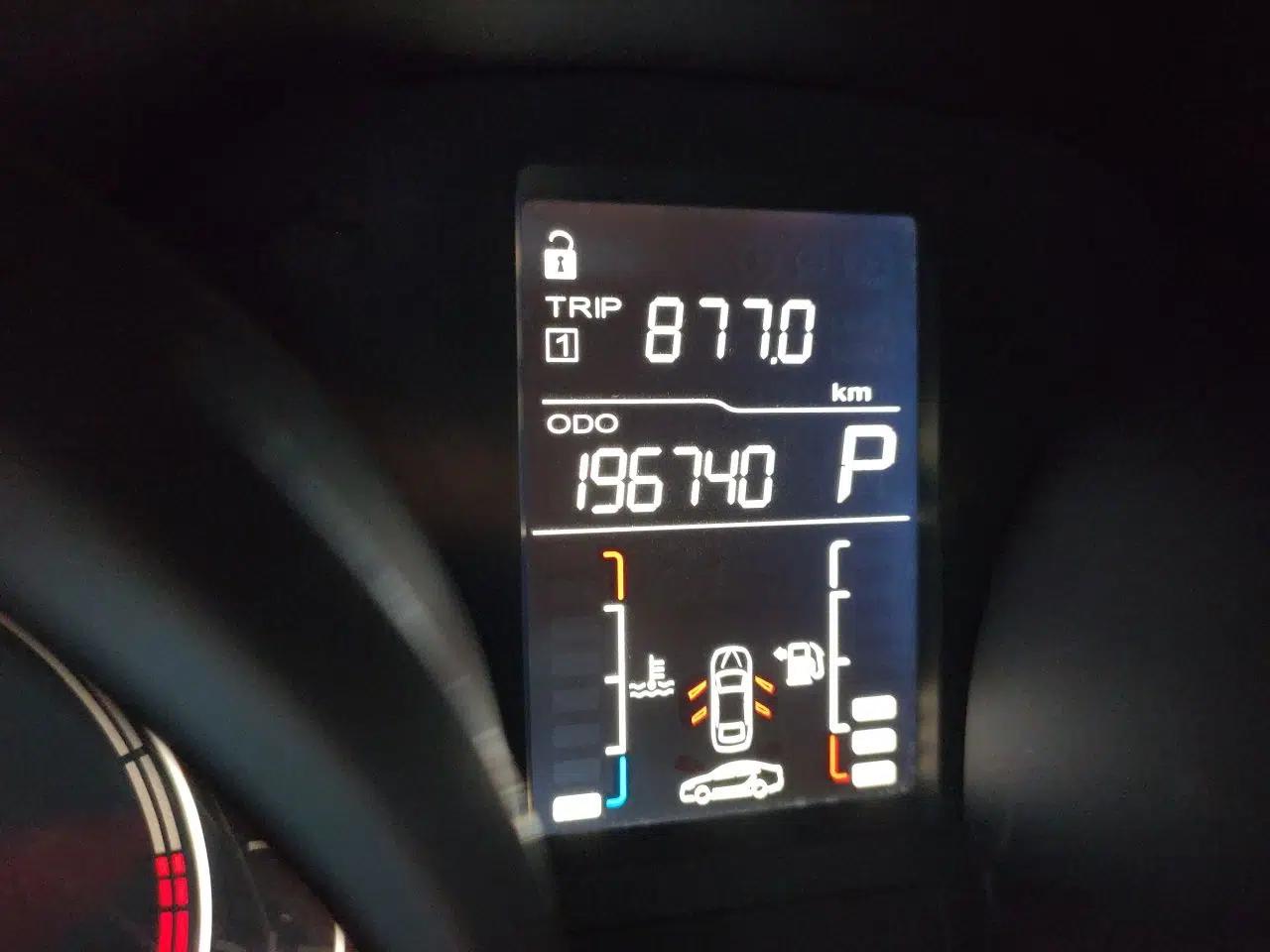 MG GT 2016 1.5T Automatic Value-Added Luxury Edition — миниатюра 13