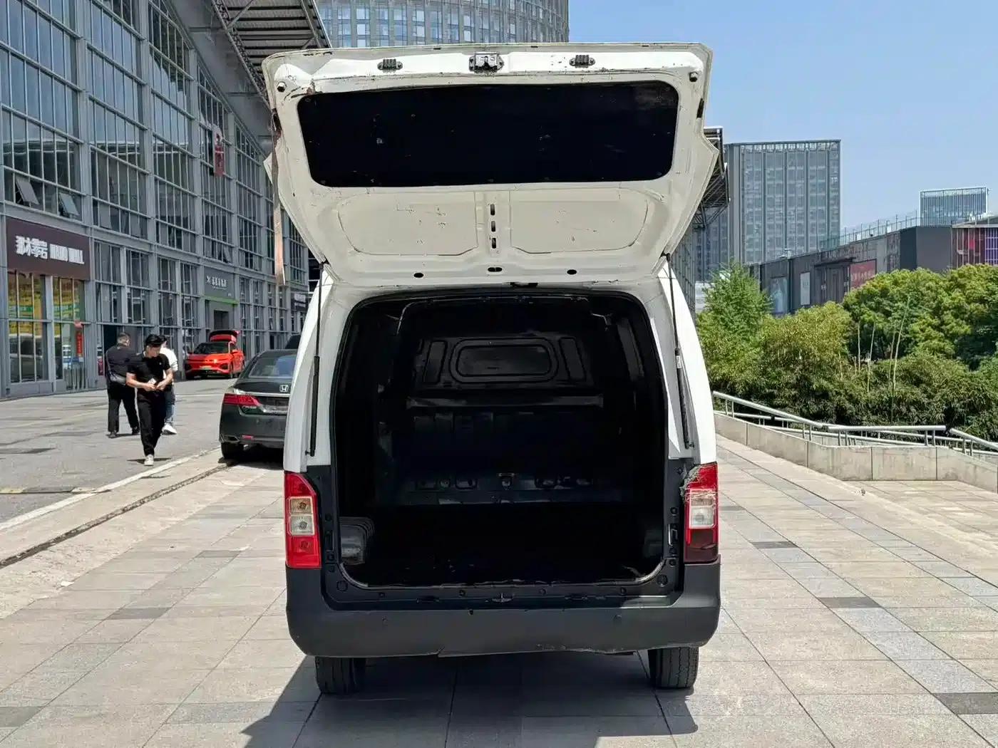 2022 Yangtze Finless Porpoise II Intelligent Transport Edition (CATL) — миниатюра 6