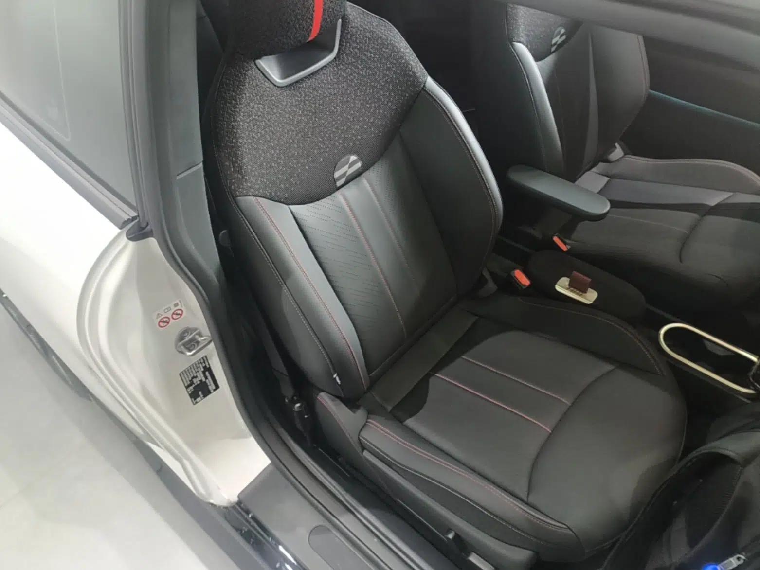 MINI Electric COOPER JCW 2025 JOHN COOPER WORKS — миниатюра 23
