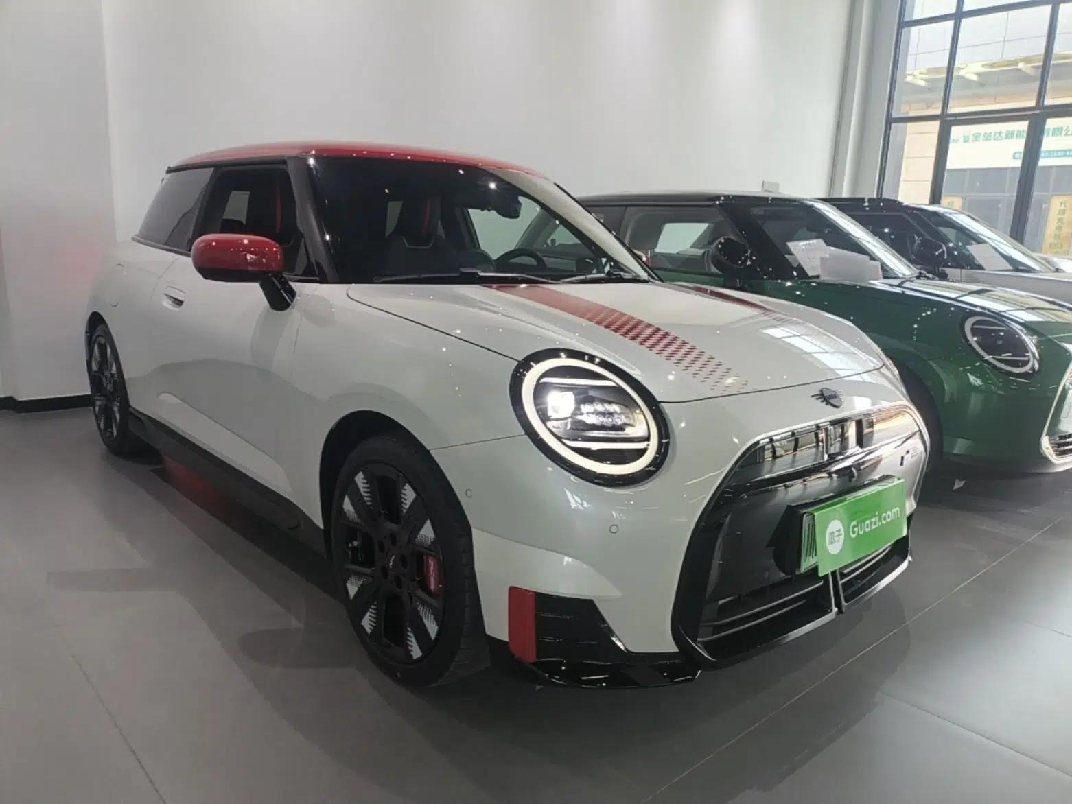 MINI Electric COOPER JCW 2025 JOHN COOPER WORKS — миниатюра 6