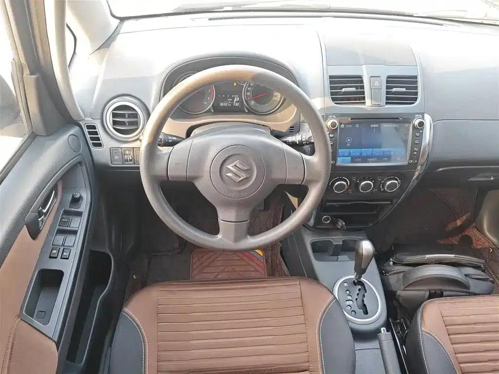SX4 2013 1.6L Automatic Cool Edition — миниатюра 7