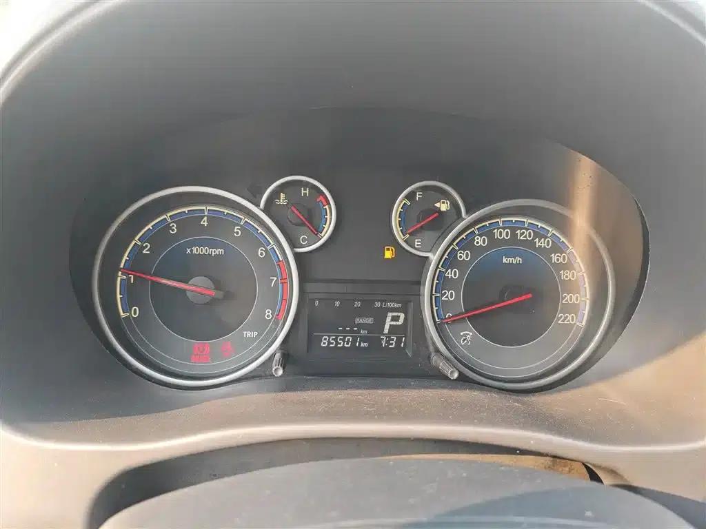 SX4 2013 1.6L Automatic Cool Edition — миниатюра 8