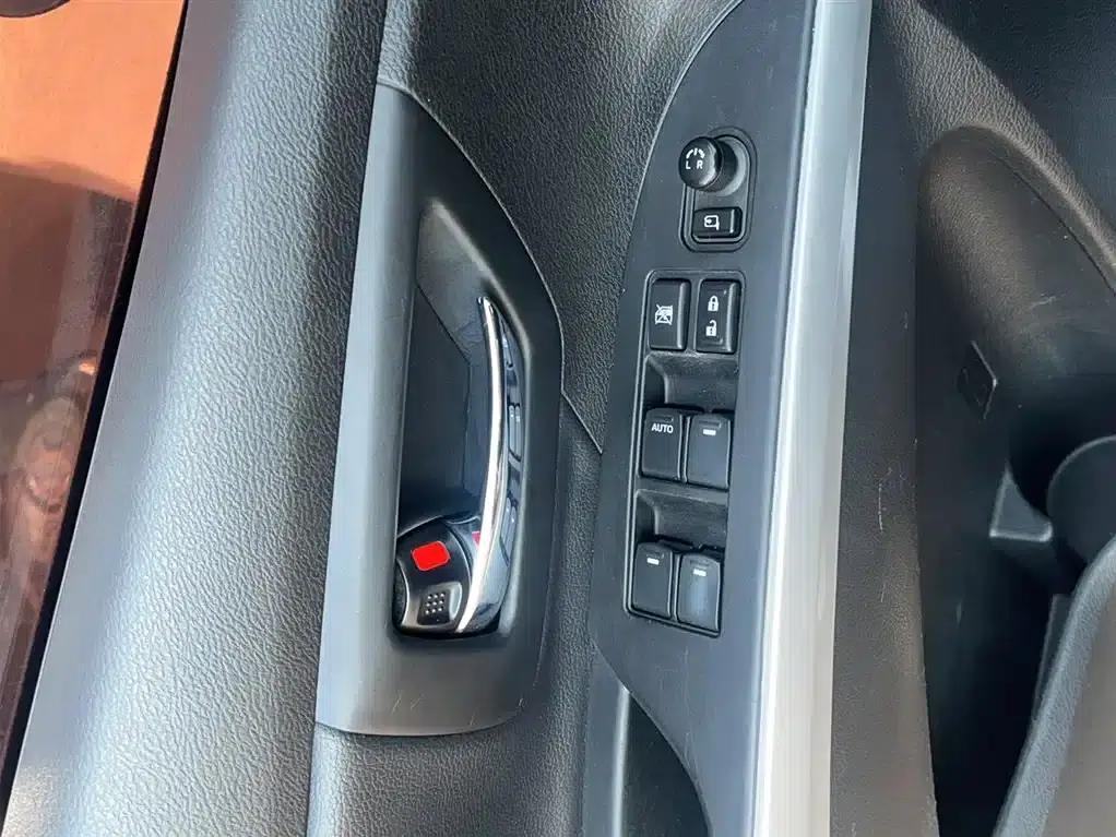 Vitara 2014 1.6L CVT 2WD Elite — миниатюра 15