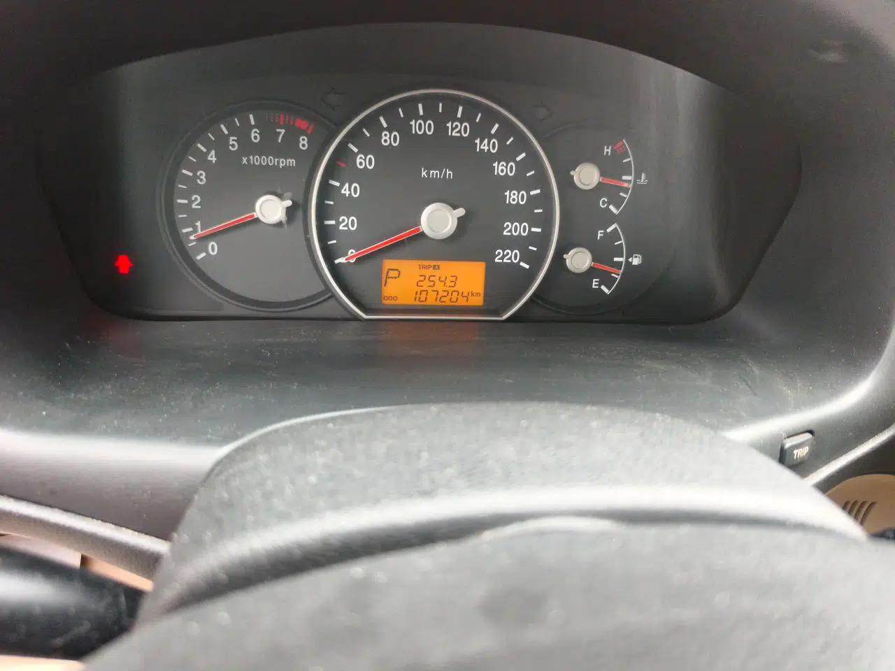 Kia Carens 2011 2.0L 7-Seater Automatic Standard Edition — миниатюра 13