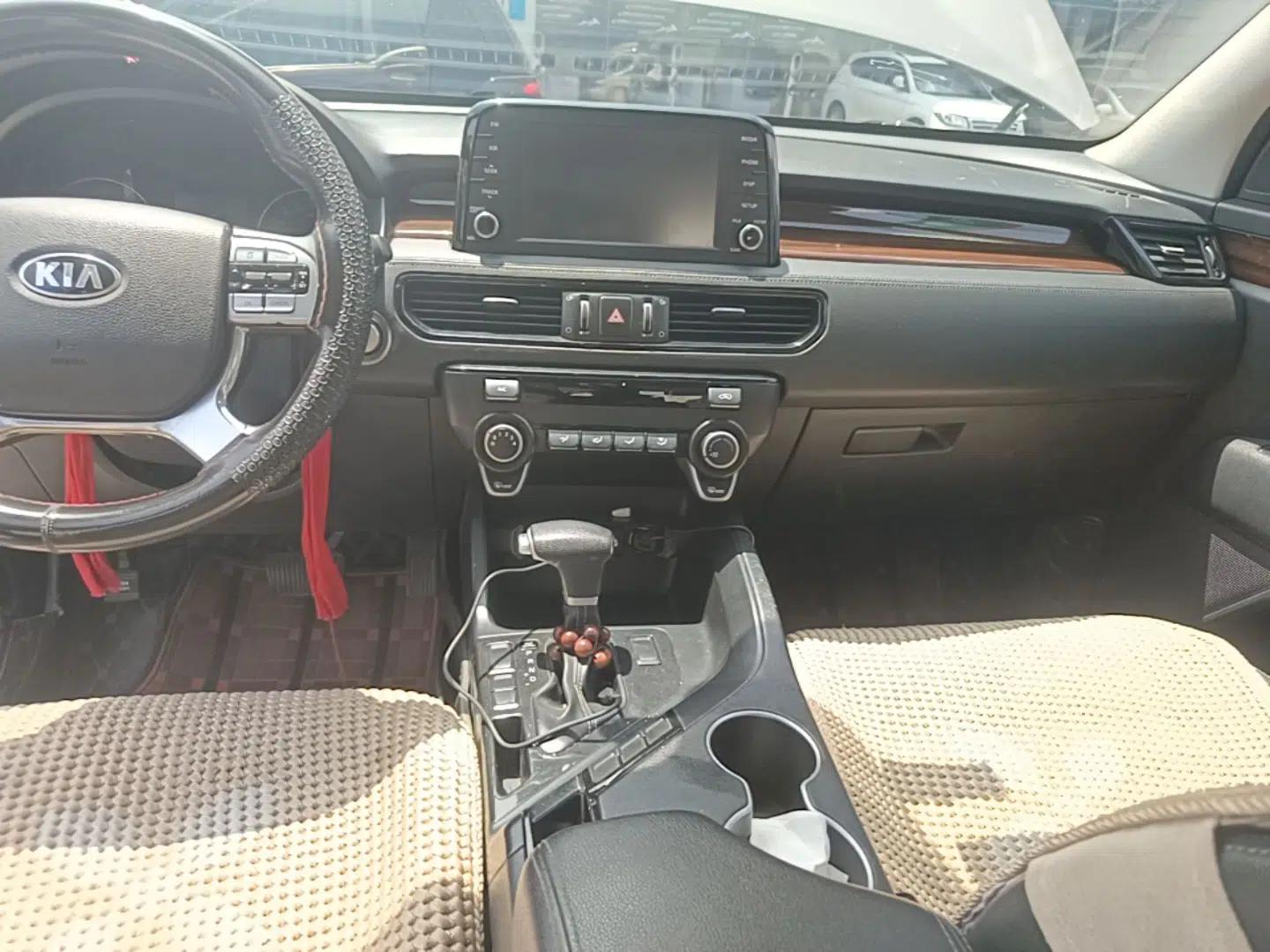 Kia KX7 2017 2.0L Automatic 2WD GLS 5-Seater — миниатюра 16