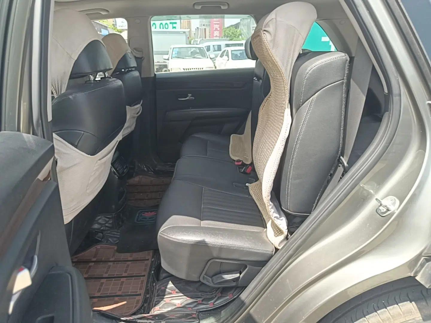 Kia KX7 2017 2.0L Automatic 2WD GLS 5-Seater — миниатюра 19