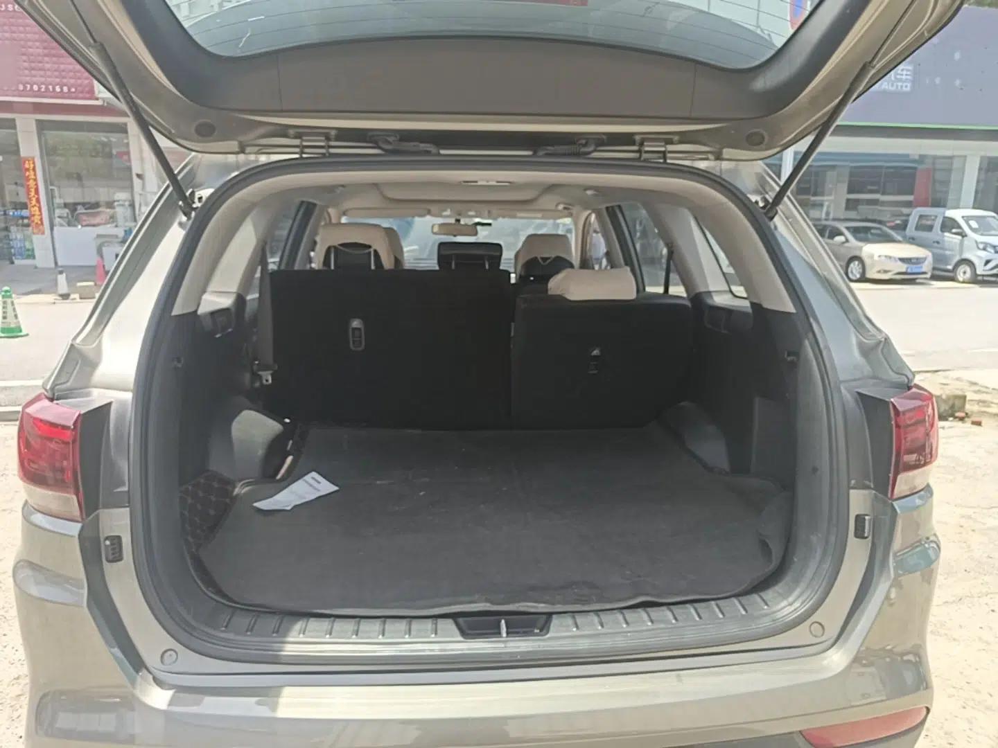 Kia KX7 2017 2.0L Automatic 2WD GLS 5-Seater — миниатюра 21