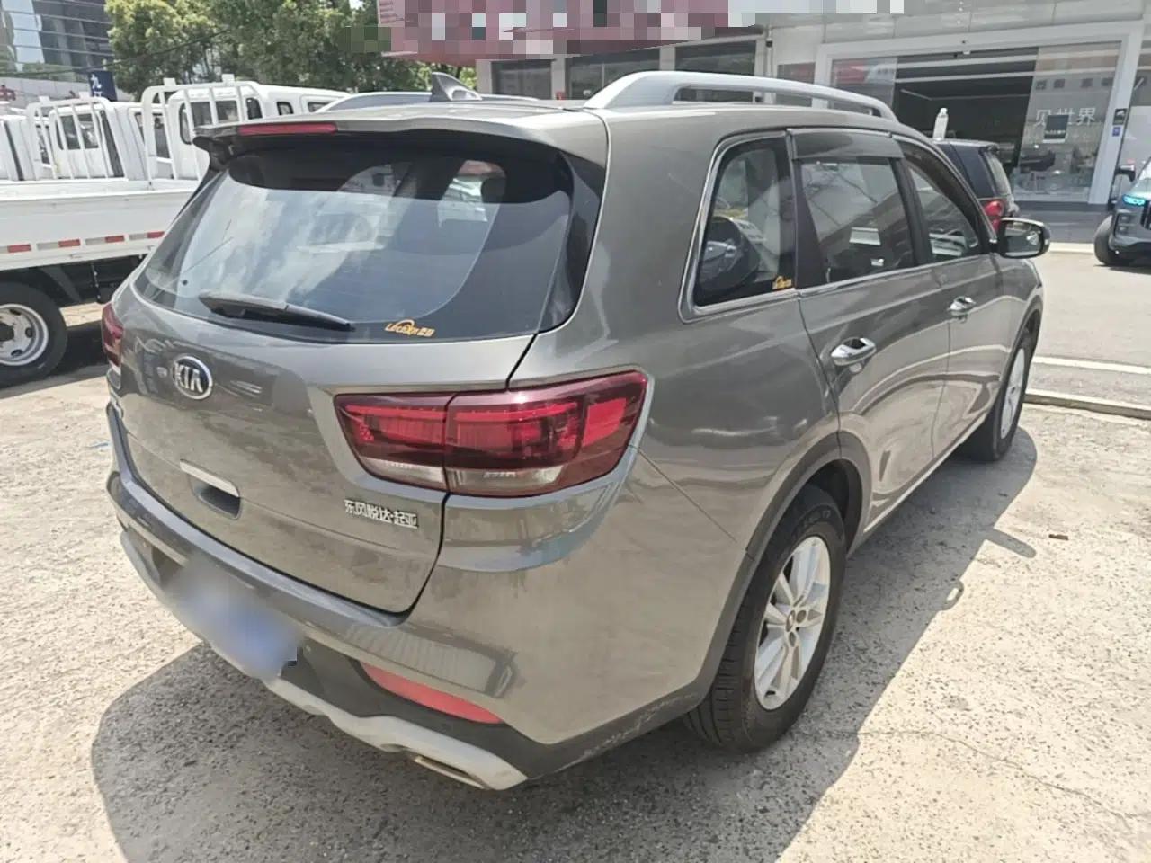 Kia KX7 2017 2.0L Automatic 2WD GLS 5-Seater — миниатюра 4