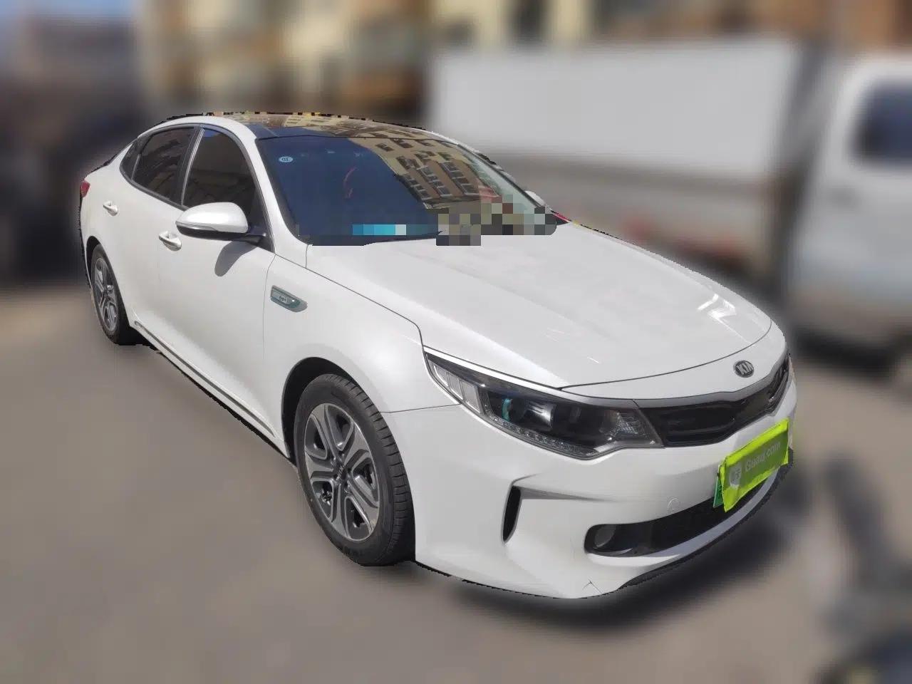 Kia K5 New Energy 2018 2.0L Smart Enjoyment Version — миниатюра 3
