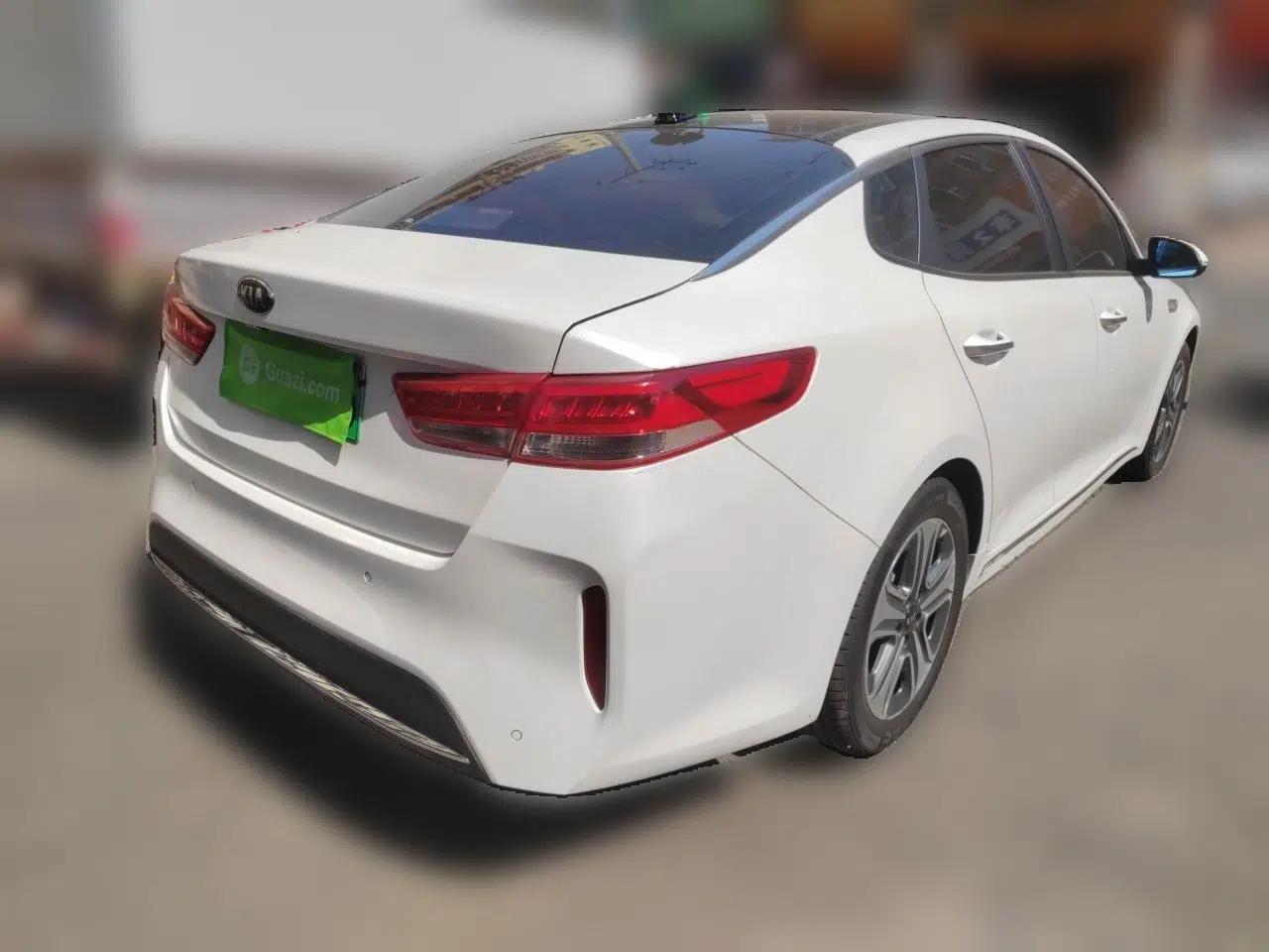 Kia K5 New Energy 2018 2.0L Smart Enjoyment Version — миниатюра 6