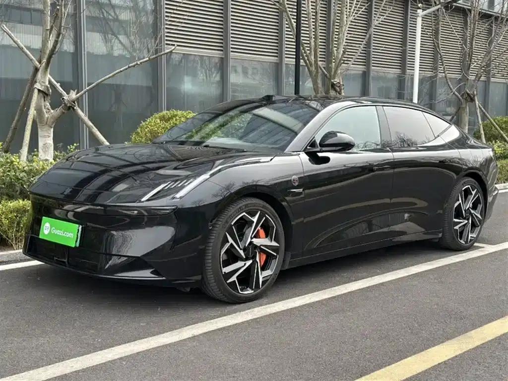 Lynk & Co Z10 2024 STARBUFF 95kWh 680km AWD Intelligent Driving — миниатюра 1