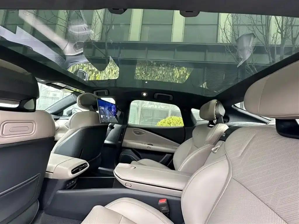 Lynk & Co Z10 2024 STARBUFF 95kWh 680km AWD Intelligent Driving — миниатюра 19