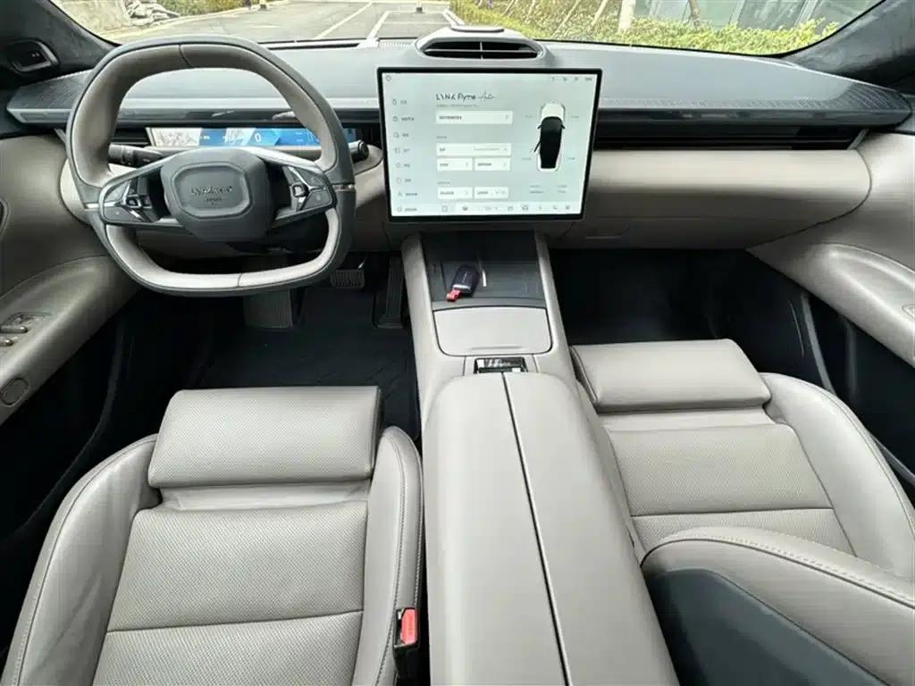 Lynk & Co Z10 2024 STARBUFF 95kWh 680km AWD Intelligent Driving — миниатюра 20