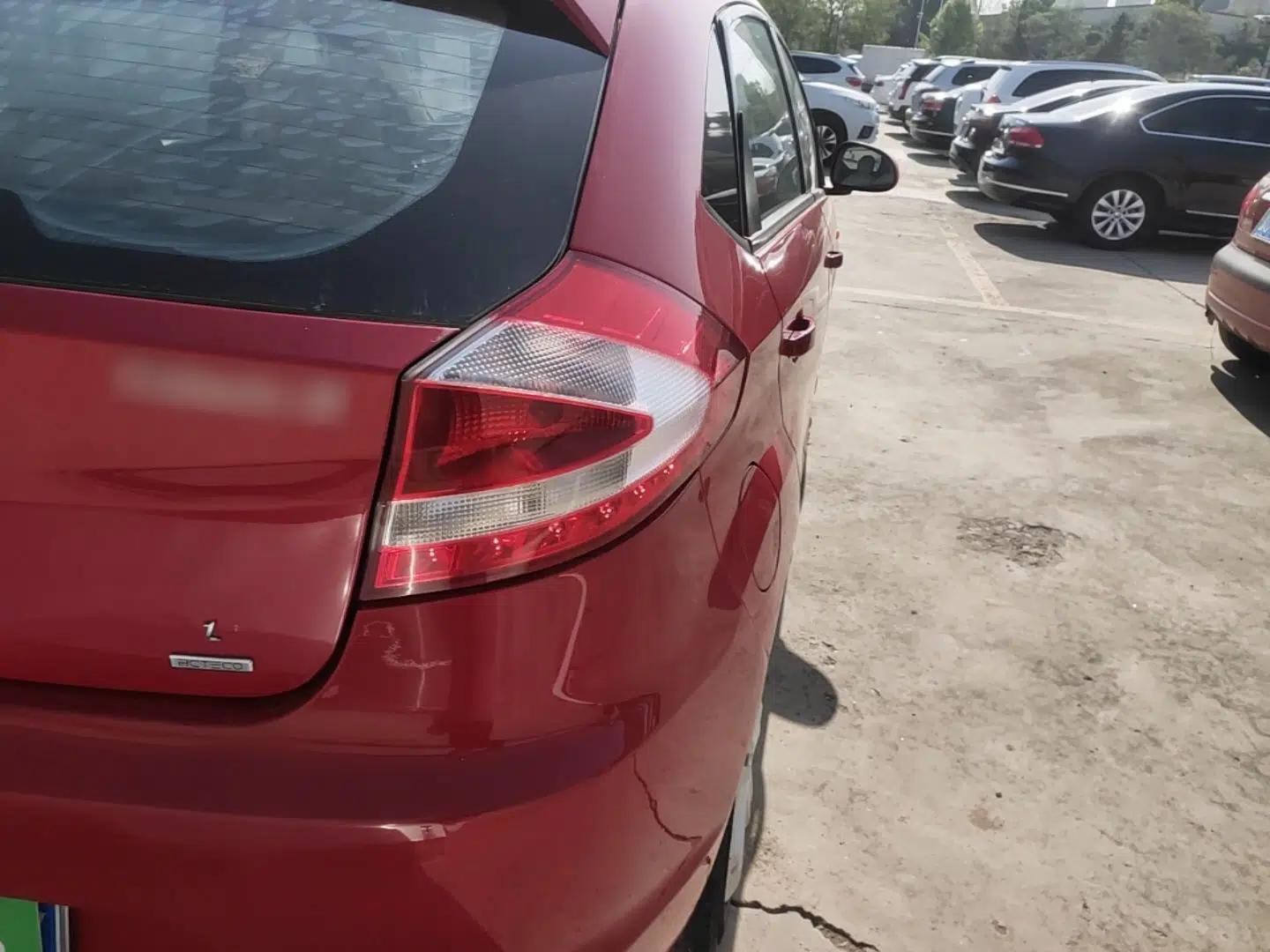 Chery Fengyun 2 2015 1.5L Manual New Edition — миниатюра 7