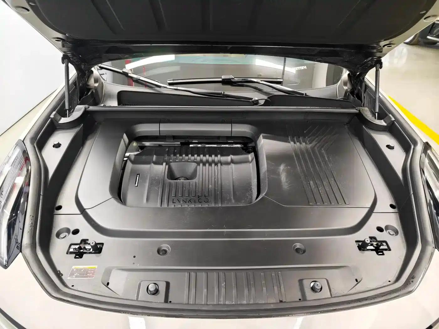 Lynk & Co 09 2024 2.0T AWD Sport Edition (5-seater) — миниатюра 17
