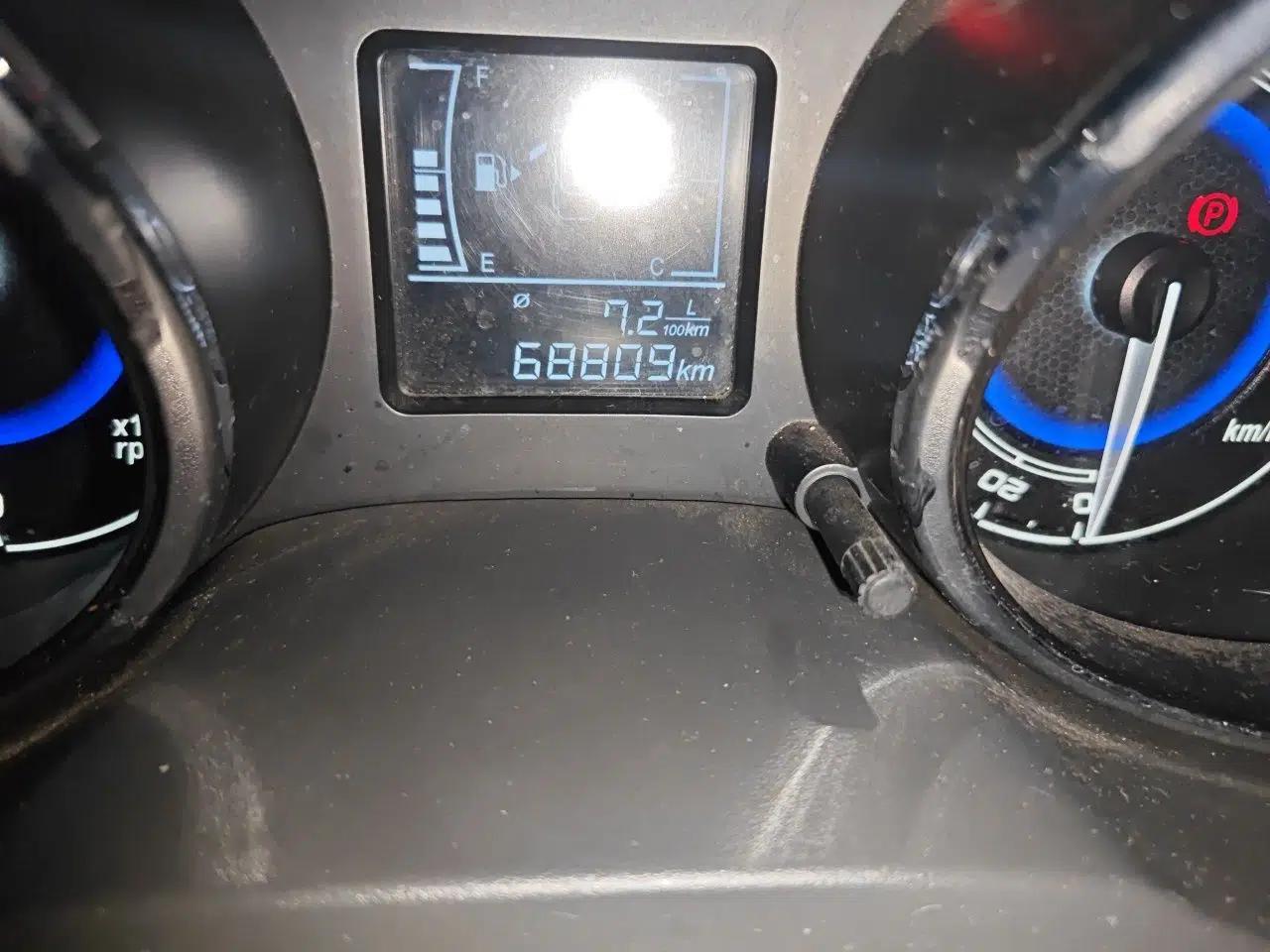 Chery E3 2015 1.5L Manual ZhiShang Model — миниатюра 13
