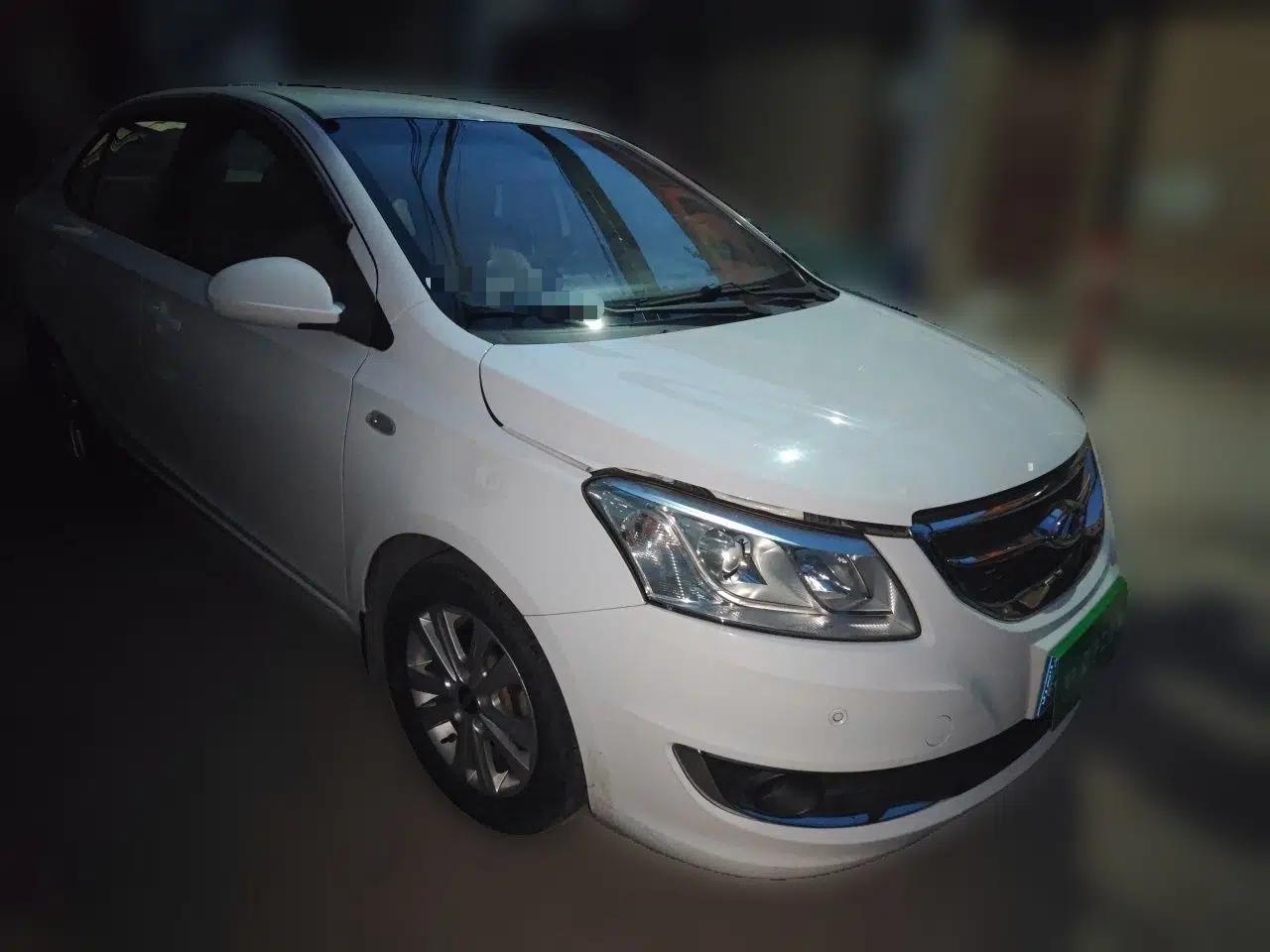 Chery E3 2015 1.5L Manual ZhiShang Model — миниатюра 3