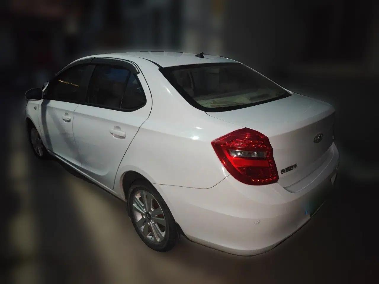 Chery E3 2015 1.5L Manual ZhiShang Model — миниатюра 4