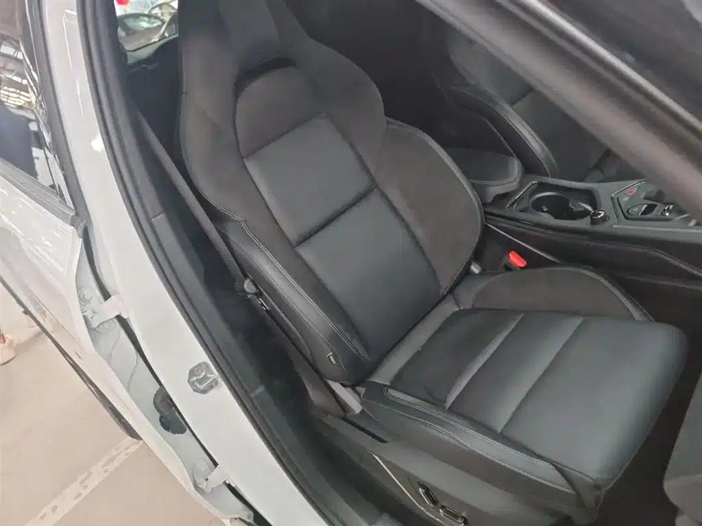 Lynk & Co 01 EM-P 2021 1.5TD PHEV Halo — миниатюра 25